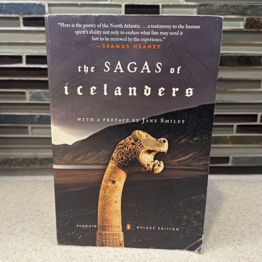 The Sagas of Icelanders Penguin Classics Deluxe‎ Edition Jane Smiley Paperback